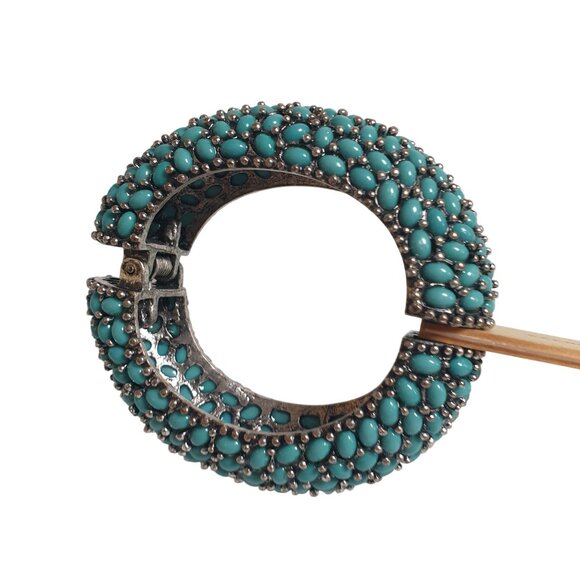 Style Hinged Silver Bracelet With Faux Turquoise Beads Magnetic Clam Closure - Picture 4 of 8